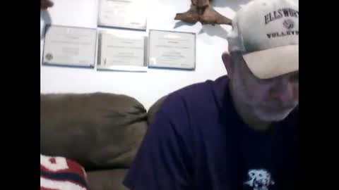 idkwhyidothis348732 online show from 02.07.25