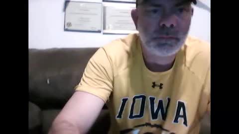 idkwhyidothis348732 online show from 02.14.25