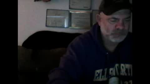 idkwhyidothis348732 online show from 02.16.25