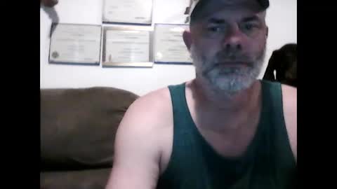 idkwhyidothis348732 online show from 02.24.25