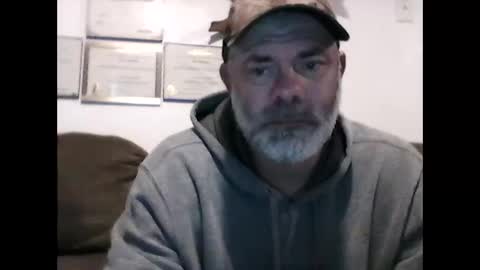 idkwhyidothis348732 online show from 03.02.25