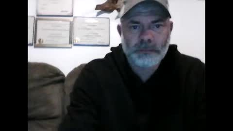 idkwhyidothis348732 online show from 03.03.25