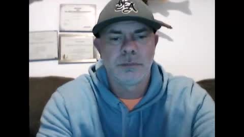 idkwhyidothis348732 online show from 03.05.25