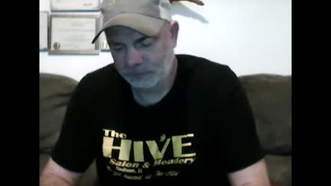 idkwhyidothis348732 online show from 03.10.25