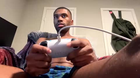 Snapshot of idropbabies chatting on 12.27.24 UNO online show from 12.27.24