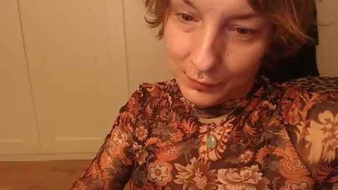 Snapshot of ifk_donkeysfr chatting on 10.18.25 Ifk Donkeys online show from 10.18.25