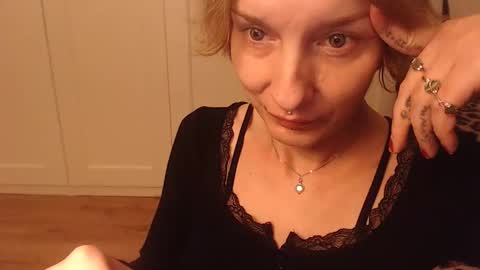 Snapshot of ifk_donkeysfr chatting on 10.24.25 Ifk Donkeys online show from 10.24.25