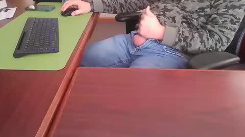 Hung office Stud online show from 12.10.24