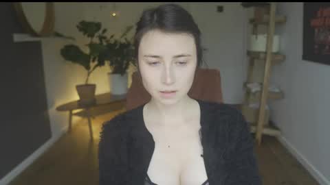 Belle online show from 10.16.25