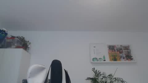 Snapshot of iggi2707 chatting on 02.21.25 ner d online show from 02.21.25