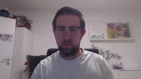 Snapshot of iggi2707 chatting on 02.26.25 ner d online show from 02.26.25