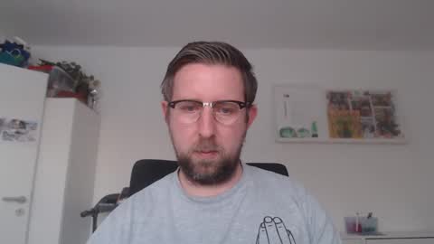 Snapshot of iggi2707 chatting on 03.03.25 ner d online show from 03.03.25