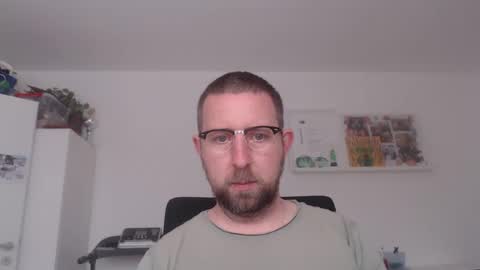 Snapshot of iggi2707 chatting on 03.10.25 ner d online show from 03.10.25