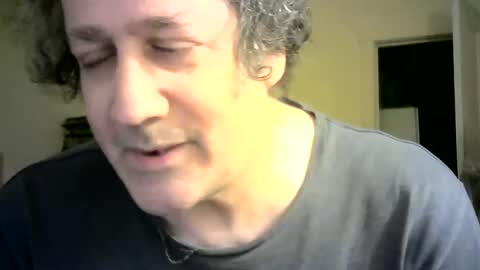 Snapshot of ignoredlittlestloser chatting on 12.27.24 ignoredlittlestloser online show from 12.27.24