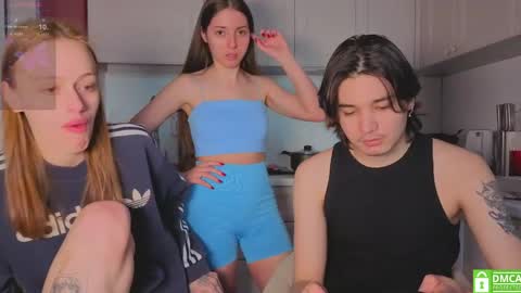 Julia and Mira online show from 04.16.26