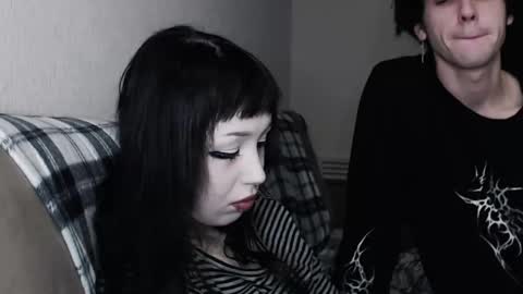 Snapshot of iiiiiiis chatting on 10.19.25 iiiiiiis online show from 10.19.25