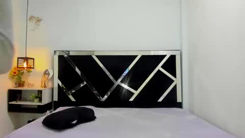 Isabella online show from 09.11.25