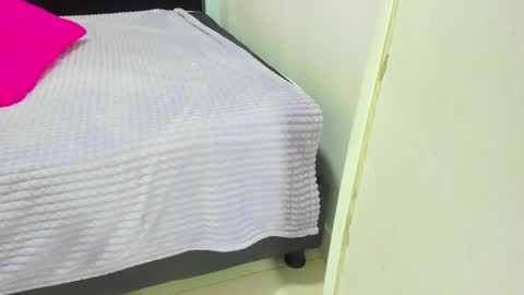 Isabella online show from 10.02.25