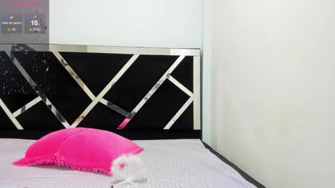 Isabella online show from 11.24.25