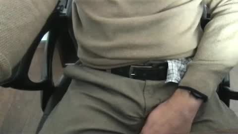 Snapshot of ikeresba chatting on 12.17.24 ikeresba online show from 12.17.24