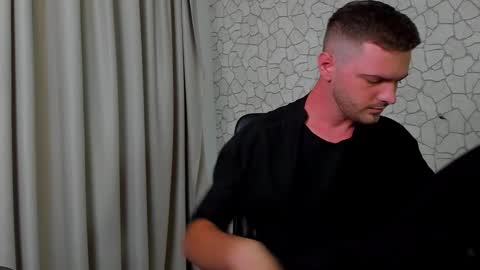 Snapshot of ikergale chatting on 10.08.25 IkerGale online show from 10.08.25