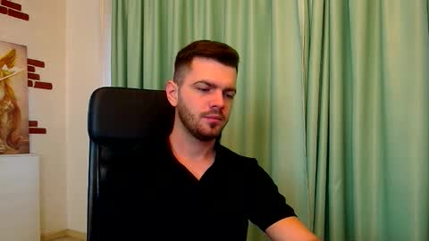 Snapshot of ikergale chatting on 10.13.25 IkerGale online show from 10.13.25