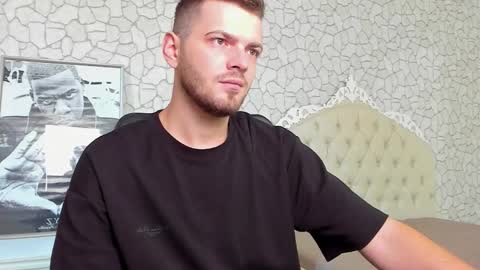 Snapshot of ikergale chatting on 10.28.25 IkerGale online show from 10.28.25