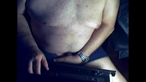 ikissuuuu online show from 10.15.25