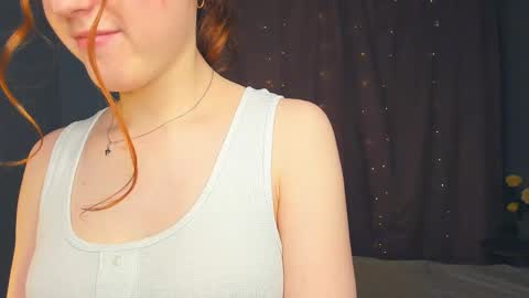 Snapshot of ilanacruice chatting on 05.22.26 Ilana online show from 05.22.26