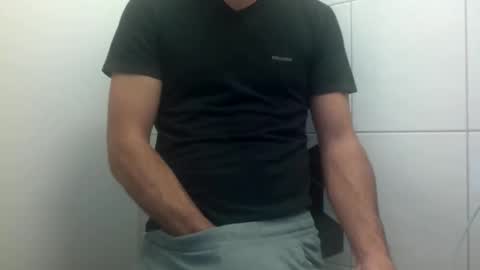 Snapshot of ilcaponero chatting on 04.22.26 ilcaponero online show from 04.22.26