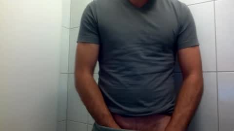 Snapshot of ilcaponero chatting on 05.19.26 ilcaponero online show from 05.19.26