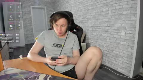 Snapshot of iliaskrislove chatting on 02.18.25 iliaskris online show from 02.18.25