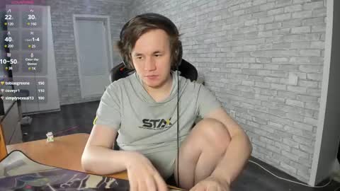 Snapshot of iliaskrislove chatting on 02.18.25 iliaskris online show from 02.18.25