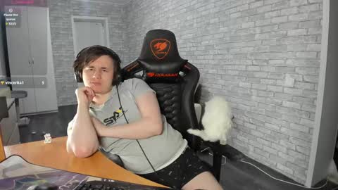 Snapshot of iliaskrislove chatting on 02.19.25 iliaskris online show from 02.19.25