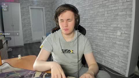 Snapshot of iliaskrislove chatting on 02.21.25 iliaskris online show from 02.21.25