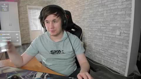 Snapshot of iliaskrislove chatting on 03.03.25 iliaskris online show from 03.03.25