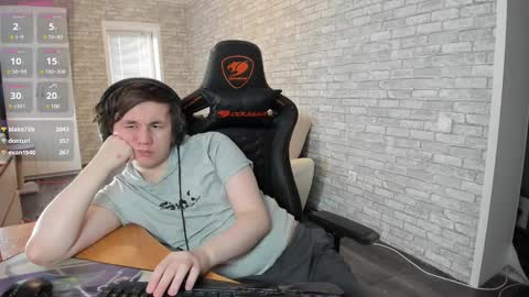 Snapshot of iliaskrislove chatting on 03.04.25 iliaskris online show from 03.04.25