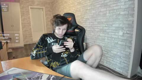 Snapshot of iliaskrislove chatting on 03.10.25 iliaskris online show from 03.10.25