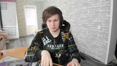 Snapshot of iliaskrislove chatting on 03.11.25 iliaskris online show from 03.11.25