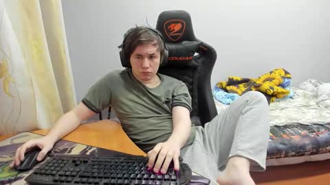 Snapshot of iliaskrislove chatting on 09.13.25 iliaskris online show from 09.13.25