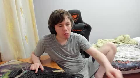 Snapshot of iliaskrislove chatting on 09.16.25 iliaskris online show from 09.16.25