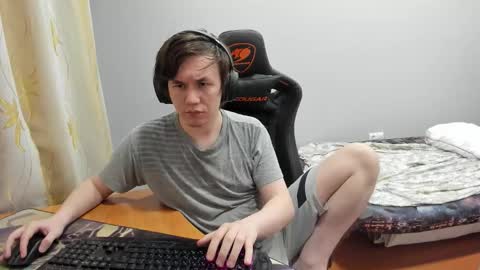 Snapshot of iliaskrislove chatting on 09.18.25 iliaskris online show from 09.18.25