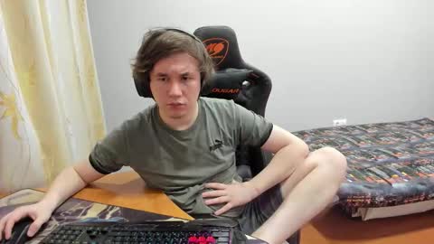 Snapshot of iliaskrislove chatting on 09.19.25 iliaskris online show from 09.19.25