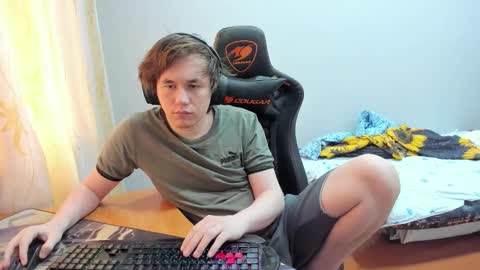 Snapshot of iliaskrislove chatting on 09.20.25 iliaskris online show from 09.20.25