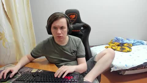 Snapshot of iliaskrislove chatting on 09.21.25 iliaskris online show from 09.21.25