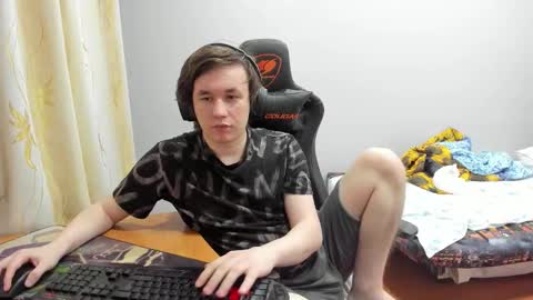 Snapshot of iliaskrislove chatting on 09.24.25 iliaskris online show from 09.24.25