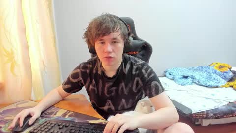 Snapshot of iliaskrislove chatting on 09.25.25 iliaskris online show from 09.25.25