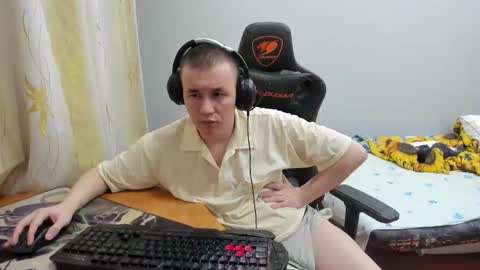 Snapshot of iliaskrislove chatting on 10.04.25 iliaskris online show from 10.04.25