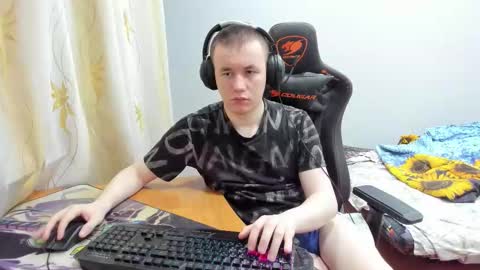 Snapshot of iliaskrislove chatting on 10.11.25 iliaskris online show from 10.11.25