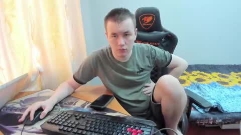 Snapshot of iliaskrislove chatting on 10.21.25 iliaskris online show from 10.21.25